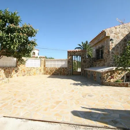 In Denia Mit Grill, Gemeinschaftlichem Pool Und Garten Holiday home *